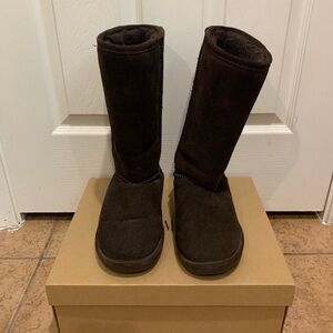 BearPaw Metcalf brown suede